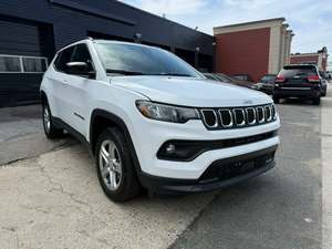 ใช้ค่อนข้างประณีต2024 J E E P ละติจูดเข็มทิศ - Product Image 2