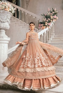 2024 nupcial Anarkali Lehenga adornado con pesado Zari bordado Dabka trabajo cuentas de cristal hechas de seda para bodas - Product Image 2