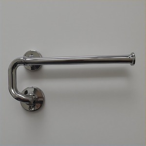 Porte-papier hygiénique élégant en métal avec surface plaquée argent Artisan conçu pour les intérieurs décoratifs - Product Image 6