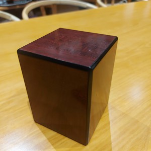High Quality Best Selling Engraved Acacia Wooden Cremation <b>Urn</b> Paw Print Hexagon Wood <b>Pet</b> <b>Urn</b> From Viet Nam - Product Image 5