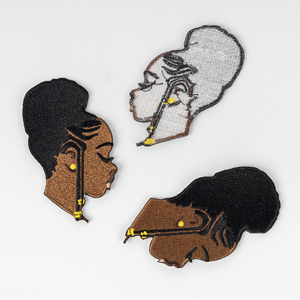 แผ่นปะผ้าทอสีดำลายหัวใจแบบสั่งทำพิเศษ เป็นมิตรกับสิ่งแวดล้อม ติดด้วยความร้อนหรือเย็บติดได้ สำหรับเสื้อแจ็คเก็ตและหมวก - Product Image 5