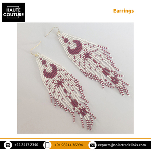 Pendientes de borlas de Luna granate media luna de 12cm de largo hechos a mano fabricante de origen indio para mujer - Product Image 4