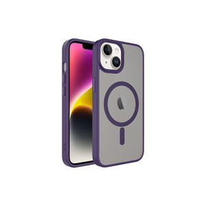 Coque en silicone violet foncé Netzy pour iPhone 14 Plus compatible avec la recharge sans fil MagSafe, finition électro-plaquée, logo - Product Image 1