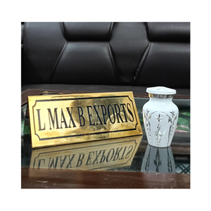Urnas de gran demanda de suministros funerarios Urnas de cremación de recuerdo de aluminio disponibles en estilo europeo y americano - Product Image 1