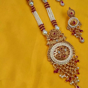 ENSEMBLE DE BIJOUX INDIENS TRADITIONNELS ET À LA MODE EN CUIVRE ENSEMBLE DE BIJOUX DE MARIAGE POUR FEMMES BOUCLES D'OREILLES ET COLLIER - Product Image 1