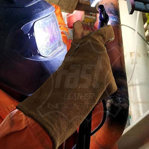 ถุงมือเชื่อมหนังแฟชั่นใหม่ ราคาดี รับผลิตตามสั่ง ขายส่ง ถุงมือเชื่อมมืออาชีพ - Product Image 2