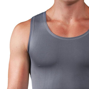 Top de compresión con diseño personalizado de tela de secado rápido para correr y gimnasio Hombres Top de compresión - Product Image 5