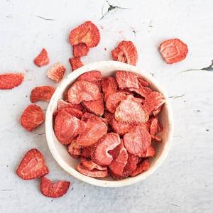 Rebanadas de fruta de fresa congelada vegana saludable, el mejor precio, fresas secas congeladas con sabor natural - Product Image 1