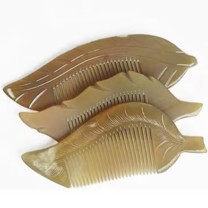 Peine de cuerno de búfalo de diseño moderno para peinar el cabello, accesorio para el cuidado del cabello de salón más vendido con logotipo personalizado, aspecto de diseñador de cuerno de buey - Product Image 4