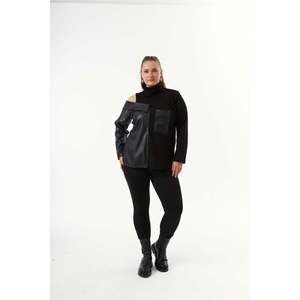 Sweat-shirt noir grande taille avec bordure en cuir - Product Image 5