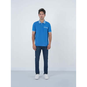 เสื้อโปโลทรงเข้ารูป Bernal Slim Fit รุ่นปกติ เนื้อผ้าถักน้ำหนักเบา ระบายอากาศได้ดี ปักลายเรียบๆ ไซส์ใหญ่พิเศษ 6XL สีเข้ม - Product Image 1