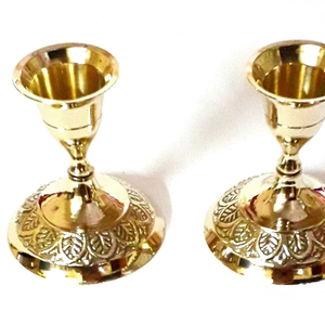 Candelabro de Metal de Alta Gama, Hecho a Mano, Personalizado, Ecológico, de Latón Dorado, con Base Repujada, Frascos de Linterna para el Hogar - Product Image 1