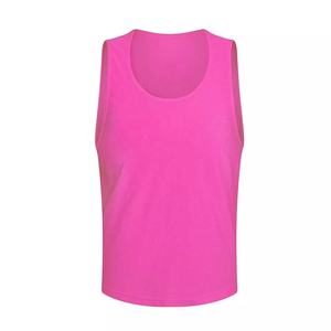 Gilet de football en polyester personnalisé, prix d'usine vente en gros, bavoirs d'entraînement de football personnalisés - Product Image 5