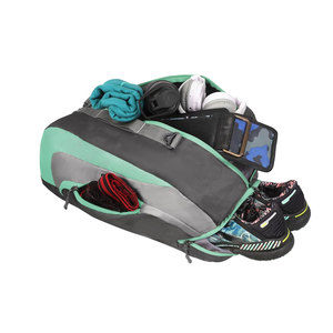 Sac de sport élégant – Sac de sport noir et menthe avec plusieurs poches et bandoulière réglable - Product Image 5