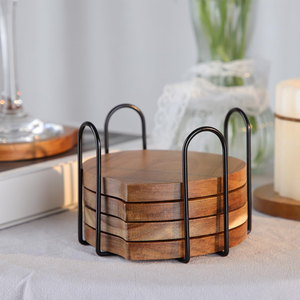 Venta al por mayor de posavasos de madera de acacia en forma de melocotón ecológicos posavasos rústicos personalizados para decoración de mesa de Vietnam - Product Image 4