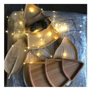 Elegante bandeja de madera vietnamita, hecha de madera natural duradera, ideal para servir comida elegante en hoteles, cafeterías y cenas elegantes - Product Image 5