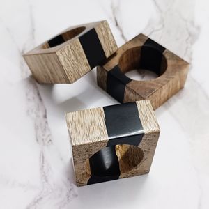 Anillos de Servilleta Cuadrados de Madera Estilo Nórdico Moderno con Raya Negra, Decoración de Mesa Minimalista para Cenas Elegantes en Hoteles, Restaurantes y Fiestas - Product Image 1