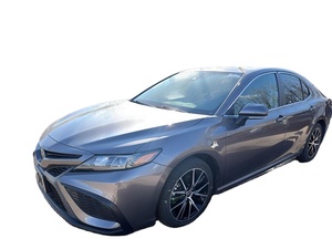 Toyota Camry SE FWD d'occasion propre 2023 - Product Image 2