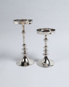 <b>Silver</b> Shine Finished Cast Aluminium Toned Table Candle Holders for Home & Kitchen - Product Image 1