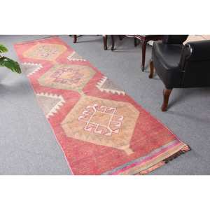 Alfombra Kilim roja y naranja de área grande, lana turca de tejido plano de 2,9x11,1 pies con respaldo de látex para pasillo adolescente o uso en la habitación - Product Image 1