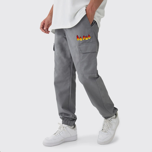 OEM/ODM Pantalon de survêtement pour hommes 100% coton Logo imprimé en 3D de couleur grise unie Streetwear 4 poches Pantalon de survêtement pour hommes - Product Image 4