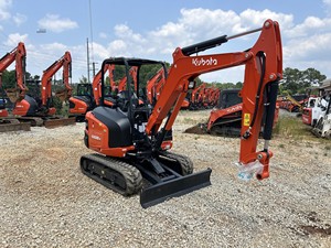 Nueva Miniexcavadora Kubota KX040-5 2025, Máquina Compacta Hidráulica para Movimiento de Tierras con Potente Fuerza de Desgarramiento de la Cuchilla - Product Image 4