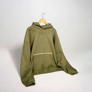 Sweat à capuche pour femme en gros personnalisé, hiver, lourd, tendance, olive, avec bande réfléchissante, poche kangourou - Product Image 4