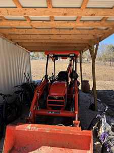 Tracteur Kubota B2601HSD - Tracteur compact diesel avec chargeur frontal, traction 4x4, 26 CV, charge utile nominale de 700 kg, multi-attaches, à vendre - Product Image 3