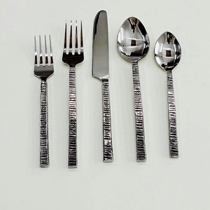 ชุดเครื่องใช้บนโต๊ะอาหารแนววินเทจกระจกเงาสูงทำจากสแตนเลสพร้อมที่จับดีไซน์สี่เหลี่ยมสำหรับงานแต่งงานของกลับไปโรงเรียน - Product Image 3