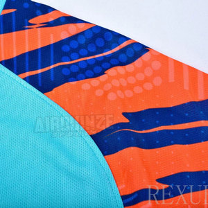 Uniforme de fútbol de manga corta y cuello redondo, producto de alta demanda transpirable, uniforme de fútbol de color sólido - Product Image 4
