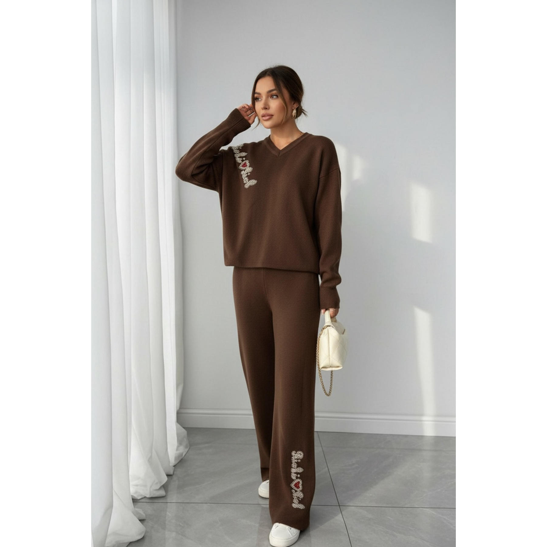 สีน้ำตาล