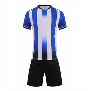 Sublimación personalizable Anti-UV uniforme de fútbol para adultos para hombres conjunto de Jersey transpirable 100% poliéster ropa de entrenamiento que absorbe la humedad - Product Image 2