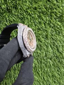 Montre mécanique de luxe pour homme personnalisable, demi-sertie de moissanite, cadran analogique, chiffres rouges, édition limitée, bracelet en caoutchouc - Product Image 5