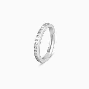 แหวนแฟชั่นแบบฝังคลัสเตอร์สไตล์พรีเมี่ยมแหวนเงินทันสมัยเครื่องประดับแฮนด์เมดสำหรับผู้หญิงสวมใส่สบายๆและงานอีเวนต์ - Product Image 6