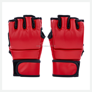 Gants de boxe MMA en cuir sur mesure, respirants, légers, antidérapants, demi-doigts, fermeture auto-agrippante DWELT GEARS pour l'entraînement et le combat - Product Image 6