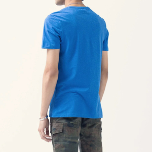 T-shirt en coton de haute qualité pour homme, personnalisable, coupe ample, grammage lourd, impression sur mesure. - Product Image 4