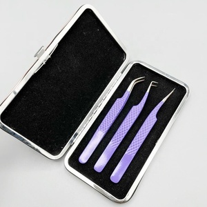 แหนบขนตาปลอมปลายโค้ง J 90องศาตรงโลโก้ส่วนตัวด้ามเพชรสแตนเลสสีม่วงเข้ม - Product Image 1