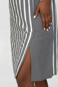 ชุดเดรสผ้าฝ้ายลายทางแบบผ่าข้าง - Product Image 2