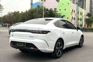 Auto Usado 2024 con Caja de Cambios Automática, Híbrido, Tracción Delantera, R17, Asientos de Cuero, Cámara Trasera, Volante a la Izquierda, Sin Accidentes - Product Image 6