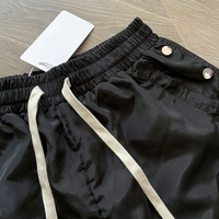Pantalones Cortos Deportivos Personalizados 100% Algodón Transpirable Ecológico de Lona 220g con Serigrafía, Cintura Alta y Cordón Ajustable para Hombre