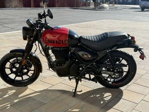 OFERTA ECONÓMICA NUEVA Motocicleta de Calle Royal Enfield Hunter 350 Rebel Red 2026 - Product Image 2