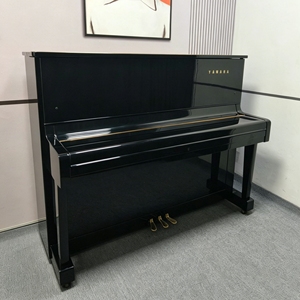 Piano droit de seconde main Yamaha U1D le plus vendu Fourniture en vrac en excellent état Meilleur choix pour les débutants et les écoles - Product Image 2