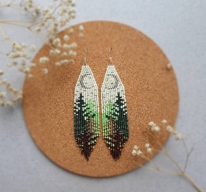 Pendientes DE CUENTAS DE PAISAJE Pendientes de plumero de hombro Pendientes de flecos de bosque y Luna marrón verde - Product Image 2