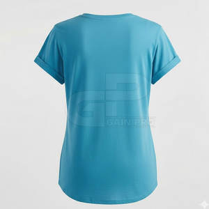 Camiseta especial para el Día de la Madre con diseño gráfico único y estilo casual moderno. - Product Image 2