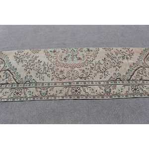 2.9x8 ft Vintage Rug, Rug, <b>Brown</b> Floral Rug <b>Wool</b> - Product Image 3