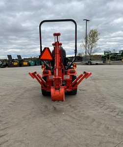 รถแทรกเตอร์ตักดินขนาดเล็ก Kubota LA340 ดีเซล ขับเคลื่อน 4 ล้อ อุปกรณ์ก่อสร้างสวน - Product Image 2