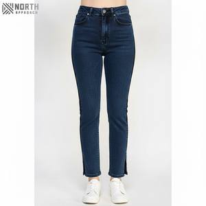 Nouveauté 2025 Jeans en denim pour femmes sur mesure Respirant Décontracté Taille mi-haute Motif 3D Coupe droite - Product Image 6