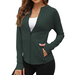 Sudadera con capucha de cremallera completa para mujer de proveedor OEM diseñada a medida con impresión de logotipo de material suave y cómodo y etiqueta privada - Product Image 2