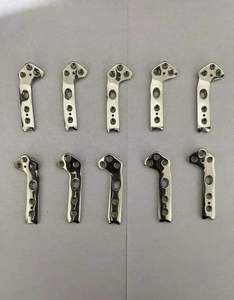 Plaques de verrouillage vétérinaires TPLO 3.5mm longueur 60mm droite et gauche ensemble de 10 pièces Instruments chirurgicaux orthopédiques - Product Image 1