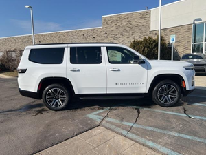 (H&S) Nouvelle Jeep Grand Wagoneer Base 2026 - Product Image 4